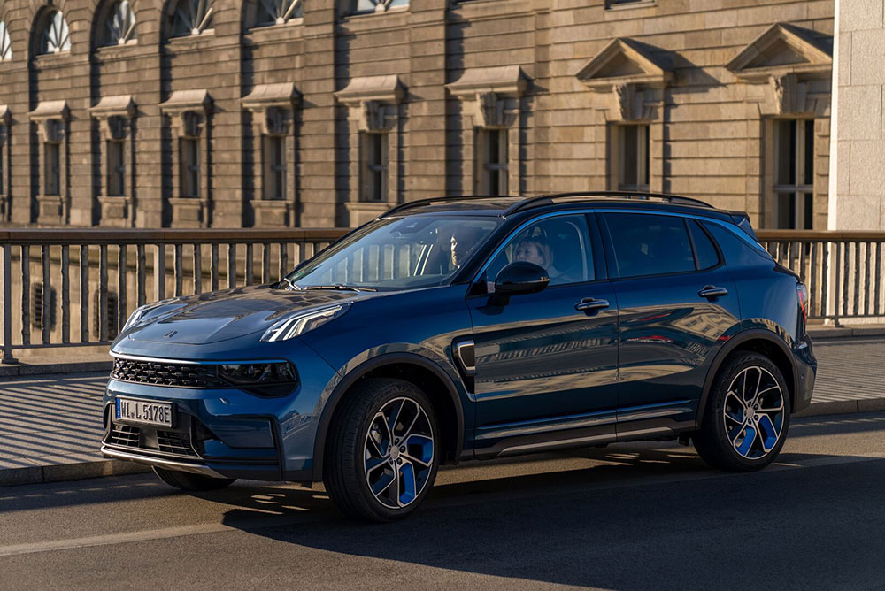 Mua xe Lynk & Co 01