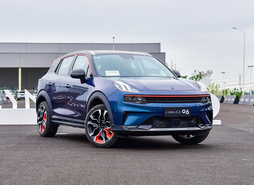 Lynk & Co 01 và Lynk & Co 06